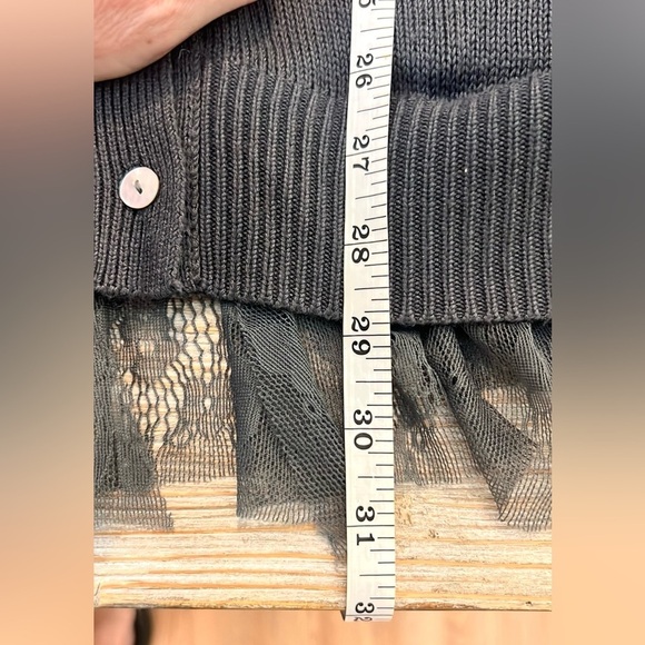 Chan Luu,Luxury Elegant Rich Gray Cardigan Sweater w/Lace Hem, Perfect, Size M - Picture 6 of 10
